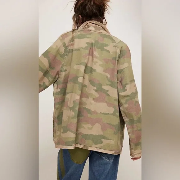 NWT We The Free Reversible Camo Jacket - Picture 3 of 4